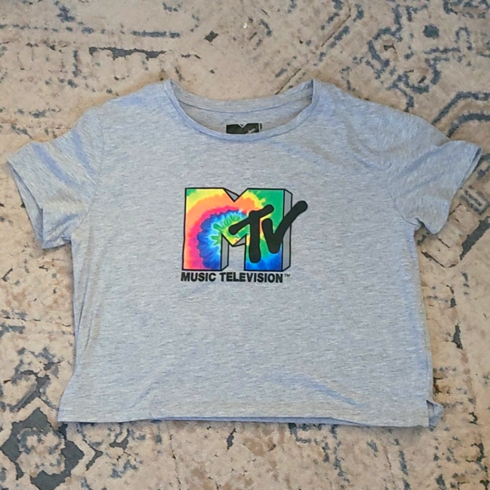 A cropped shirt